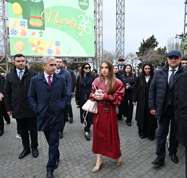 Alena Əliyeva Novruz yarmarkasında - Fotolar
