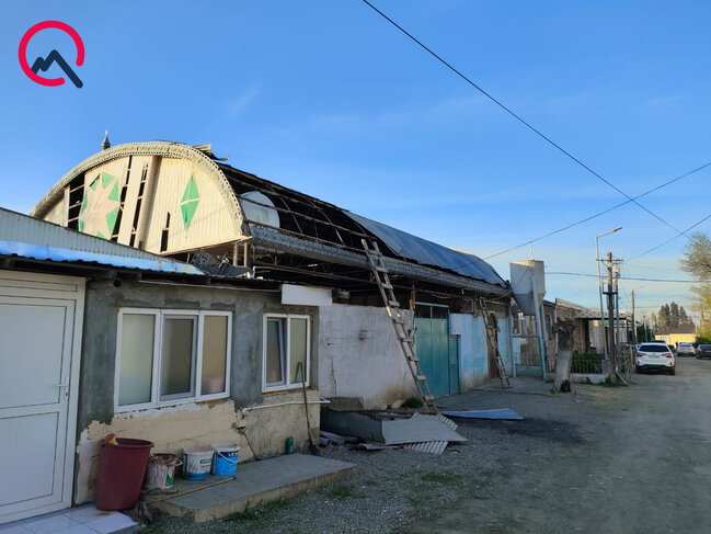 52 yaşlı kişi damdan yıxılıb öldü - Fotolar