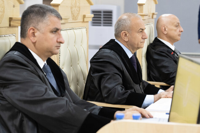 "İşgəncələr nəticəsində övladımın adını da yadımdan çıxartmışdım" - Məhkəmə+Fotolar