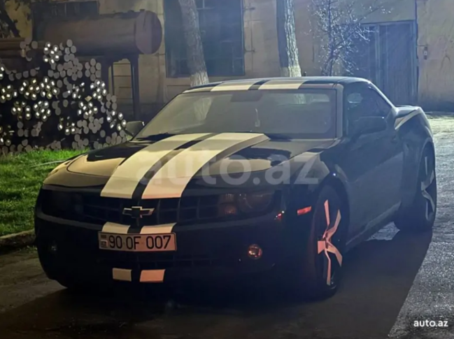 "Günahkaram ki, kimsə 300 manat alır?" deyən deputatın nəvəsinin BAHALI MAŞINI - FOTO