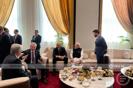 İlham Əliyev Bişkekdə Narendra Modi ilə söhbət etdi - FOTO