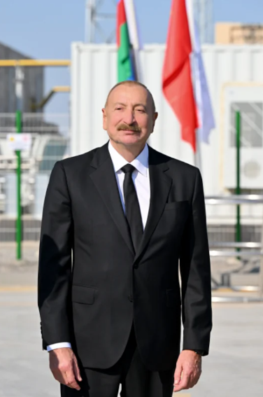 İlham Əliyev "Qobustan" Günəş Elektrik Stansiyasının açılışında iştirak edib - FOTO
