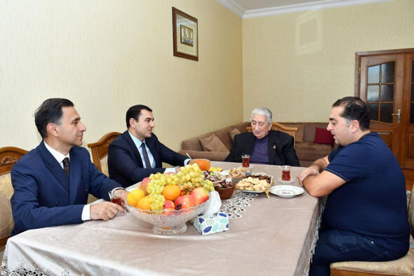 Arif Babayevə "Azərbaycan Respublikası Prezidentinin fəxri diplomu" təqdim edilib - FOTO