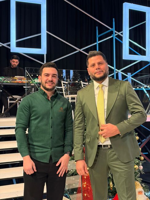 Blogger Oktayfason tanınmış televiziya aparıcısı Zaur Kamala TikTok-da mavi tik dəstəyi verib