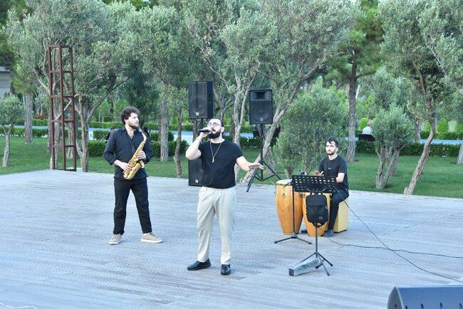 Bakıda axşam konsertləri davam edir - Fotolar