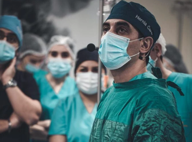 Əməliyyatdan 12 gün sonra ölən Adilin ailəsi - Həkimdən şikayətçidir