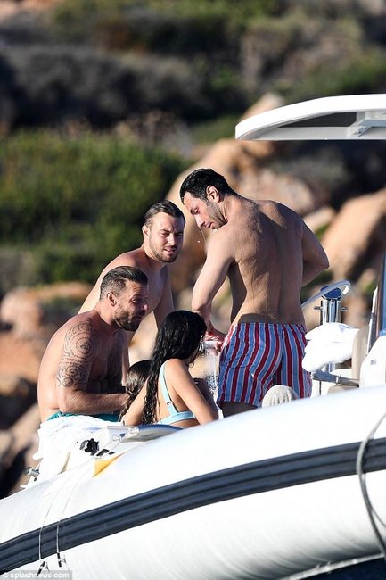 Riki Martin: "Türk qaynatamı, erməni qaynanamı çox sevirəm" - FOTOLAR