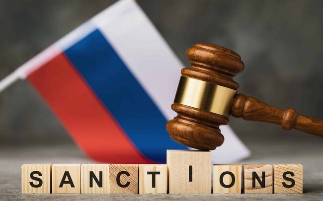 Ukrayna Rusiyaya qarşı sanksiyaları genişləndirib