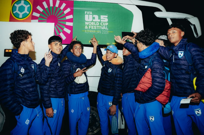 FIFA U-15 Dünya Çempionatı və Festivalının ilk iştirakçısı Azərbaycana gəlib - Foto