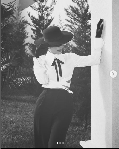 Röyadan Maykl Cekson tərzində FOTOLAR