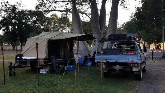 Sevgililər oğrunun dalıyca LÜT QAÇDILAR - FOTO