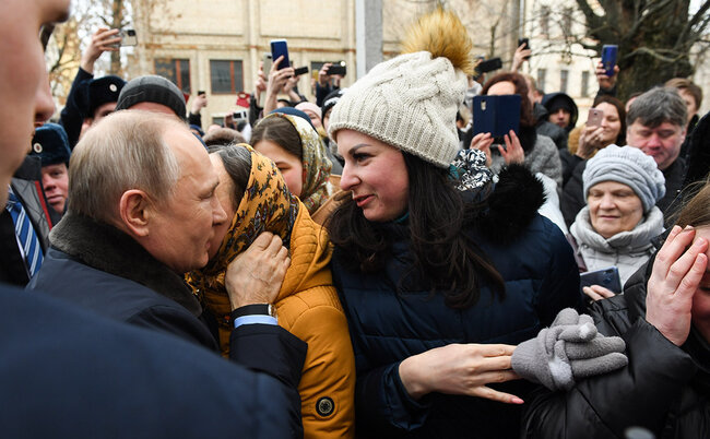 Bu qadın Putinə evlilik təklifi edib - FOTO-VİDEO