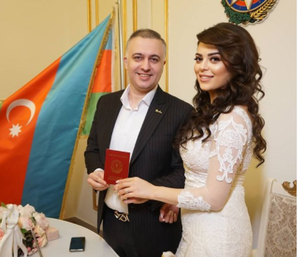 İkinci dəfə evlənən məşhur cütlükdən YENİ FOTO