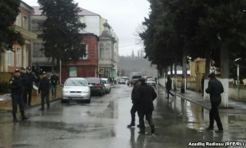 Cümə məscidində BOMBA HƏYƏCANI