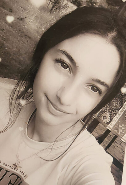 Ailəsi və polis bu qızı axtarır - FOTO