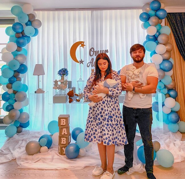 Bu da azərbaycanlı məşhur cütlüyün yeni doğulan əkizləri - FOTOLAR
