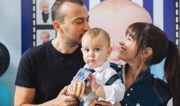 Hazal Kaya bir ildə üç ev dəyişdi - FOTO