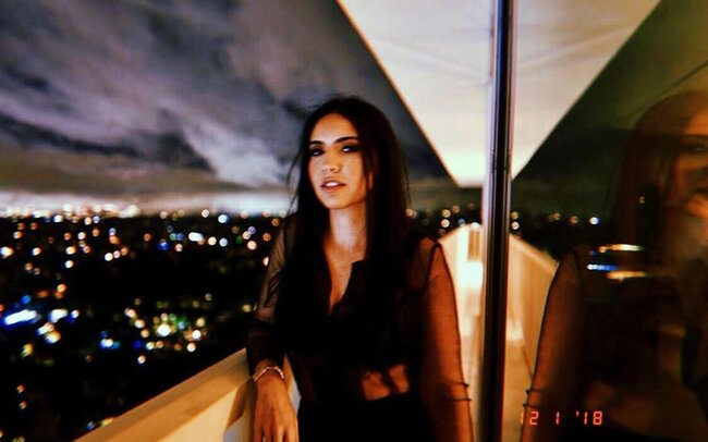 Özündən 53 yaş kiçik sevgilisi var