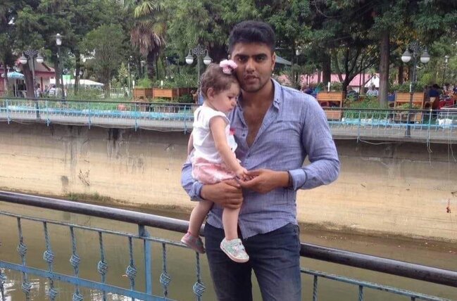 "Amin evin tək uşağıdır, atasız böyüyüb" - Əsir düşən əsgərin dayısı danışdı