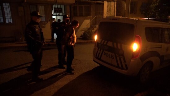 DƏHŞƏT: Oğlan anasını DÖYDÜ - FOTO