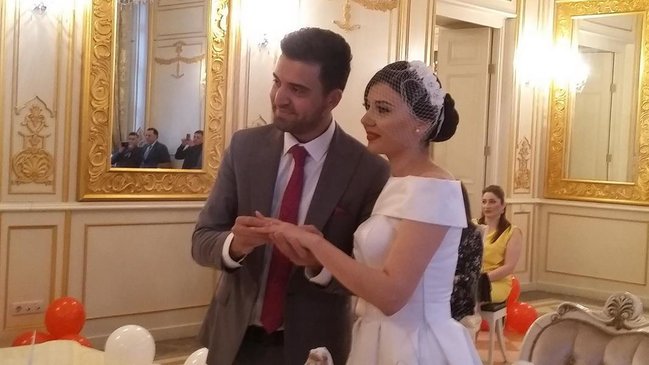 Azərbaycanlı aparıcı evləndi - FOTOLAR