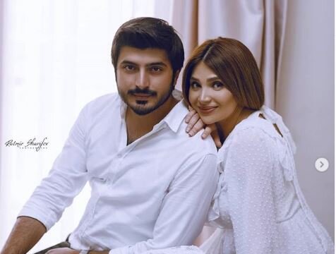 Yenicə ana olan Ülviyyənin həyat yoldaşı və oğlu ilə FOTOLARI