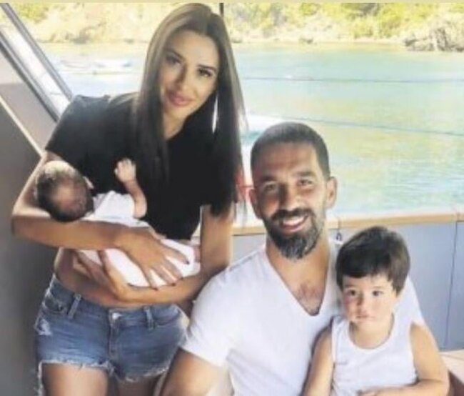 Arda Turan üçüncü dəfə ATA olacaq? - Aslıhandan DÖYMƏ MESAJI