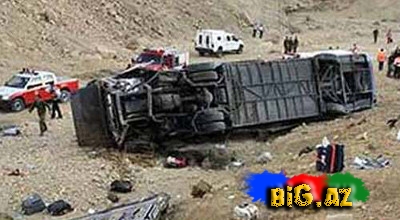 Avtobus aşdı 17 nəfər öldü
