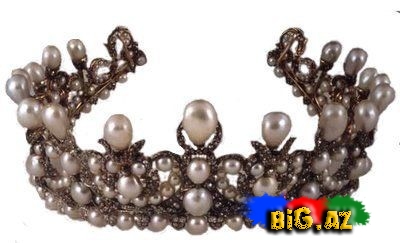 Kraliçaları bəzəyən möhtəşəm baş tacları - FOTO