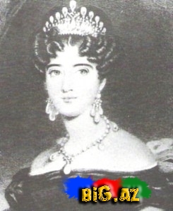 Kraliçaları bəzəyən möhtəşəm baş tacları - FOTO