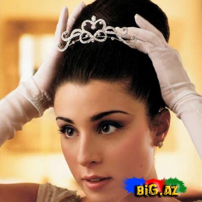 Kraliçaları bəzəyən möhtəşəm baş tacları - FOTO