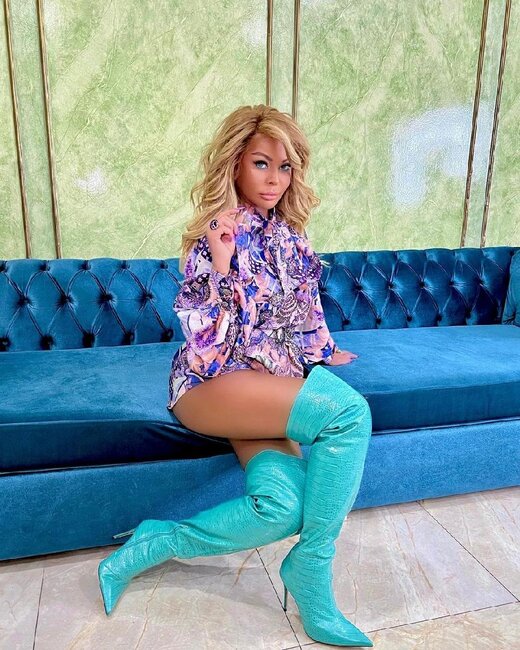 Aygün Kazımovanın 2171 manatlıq dəsti - FOTO