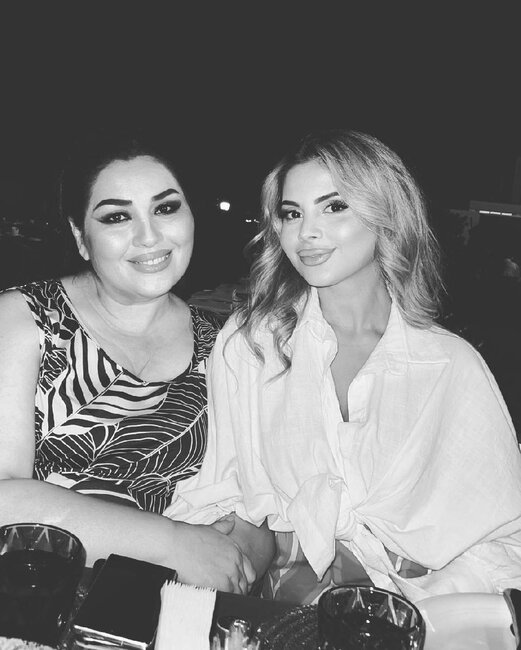 Aynişan anasının ad günündən görüntülər paylaşdı