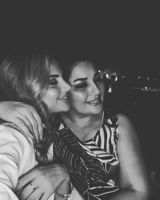 Aynişan anasının ad günündən görüntülər paylaşdı