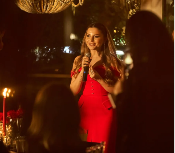 Aynişanın ad günündən yeni görüntülər