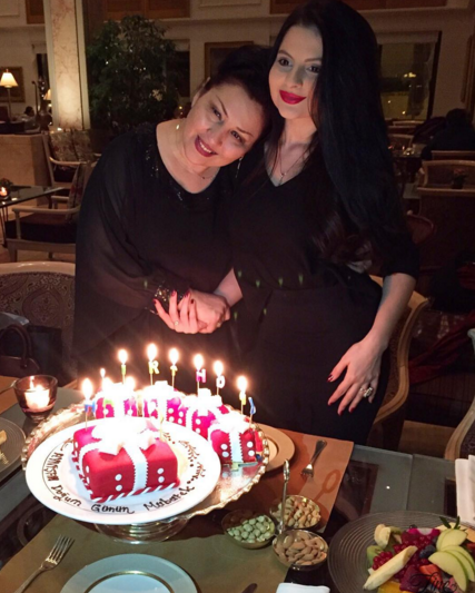 "Anan, sənə qurban..."- Aynişanın ÖZƏL GÜNÜ- Video