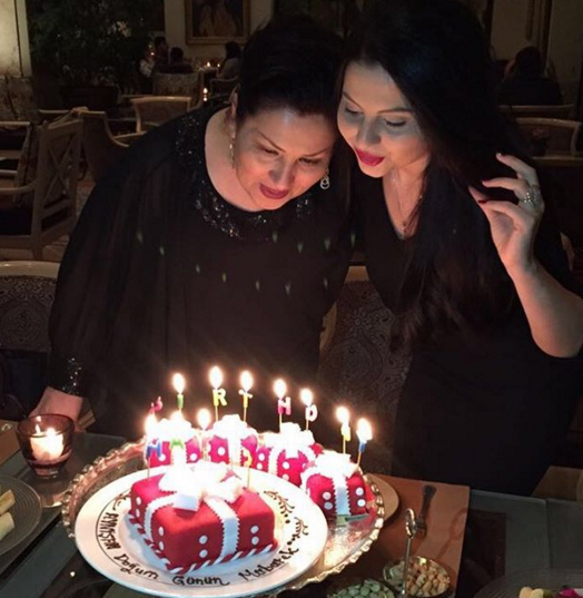 "Anan, sənə qurban..."- Aynişanın ÖZƏL GÜNÜ- Video