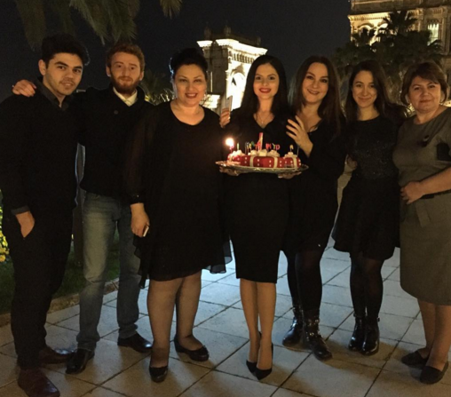 "Anan, sənə qurban..."- Aynişanın ÖZƏL GÜNÜ- Video