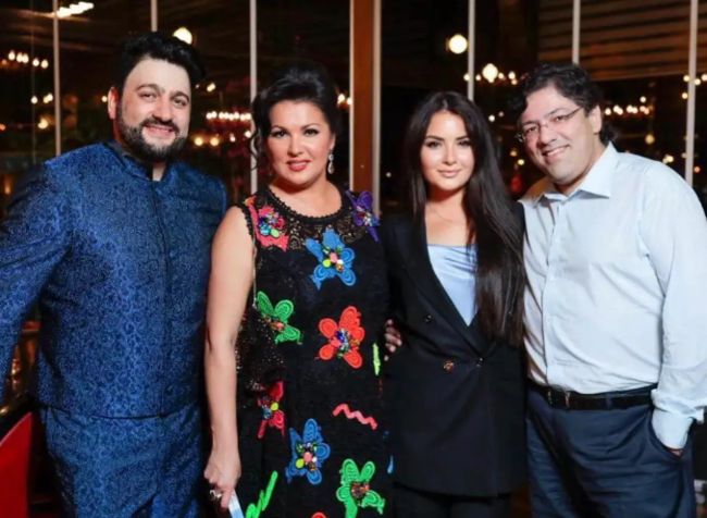 Ayseldən Yusif Eyvazovla bağlı paylaşım