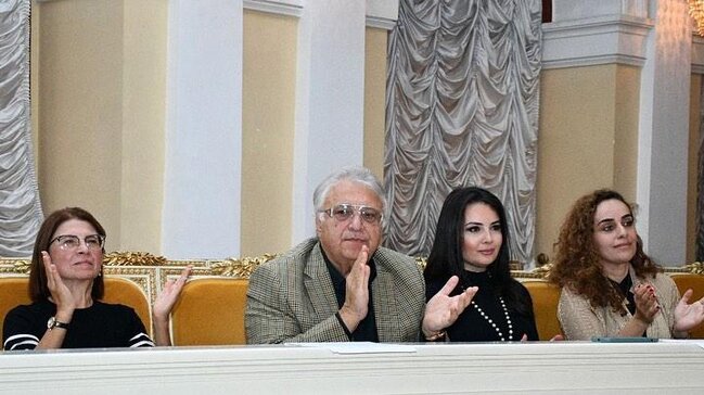 Aysel həyat yoldaşının çıxışını belə izlədi - FOTOLAR