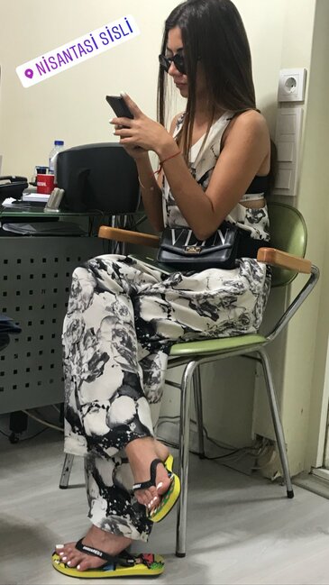 Qalmaqallı Aysel Əlizadə ölkəni tərk etdi - bu dəfə Fransaya... + FOTOLAR