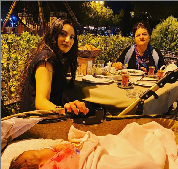 Azər Zahid üçüncü xanımının və anasının görüntülərini yaydı - FOTOLAR
