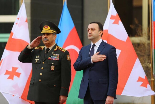 Azərbaycan və Gürcüstan hərbi əməkdaşlığı genişləndirir, Ermənistan təcrid olunur