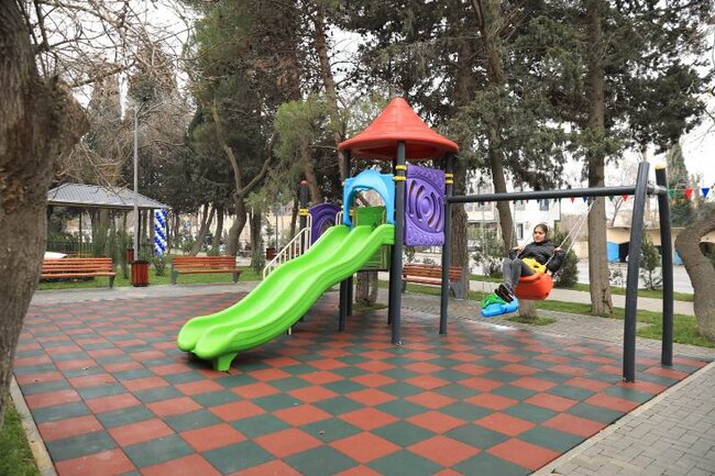 Dünya Azərbaycanlıların Həmrəyliyi Günü və Yeni il ərəfəsində paytaxtın Nizami rayonunda geniş abadlıq-quruculuq işləri davam etdirilir