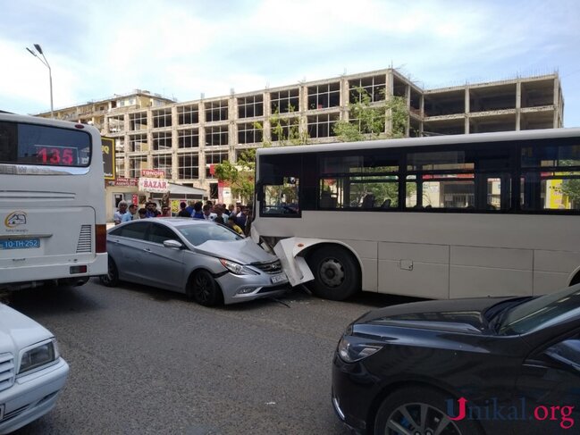 "Xalıq Faiqoğlu"ya məxsus sərnişin avtobusu qəzaya düşdü - FOTO