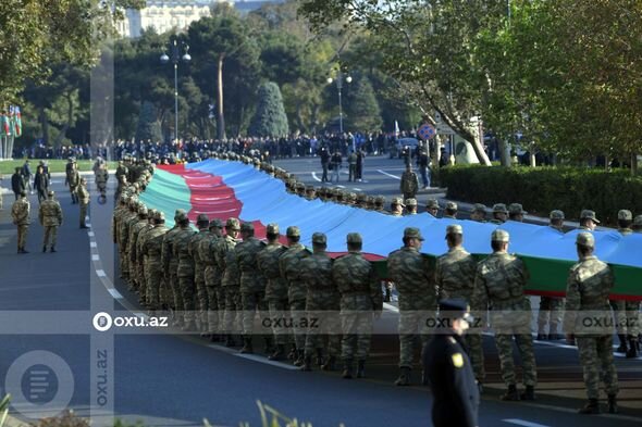 Bakıda Zəfər yürüşü başladı - FOTOLAR