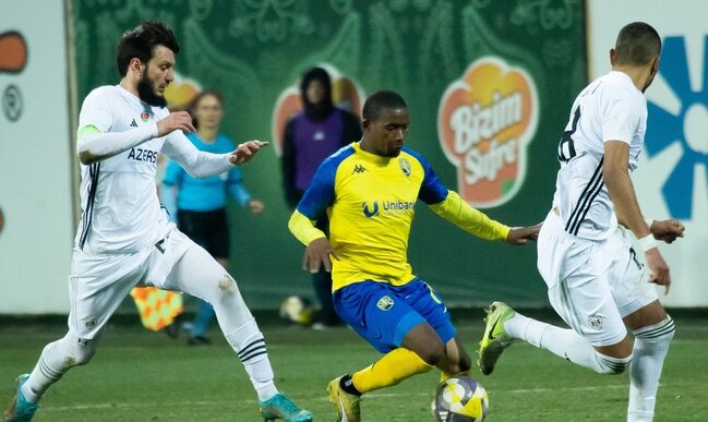 Premyer Liqa: "Qarabağ" səfərdə, "Neftçi" səfərdə
