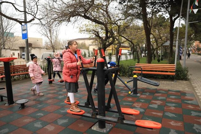 Dünya Azərbaycanlıların Həmrəyliyi Günü və Yeni il ərəfəsində paytaxtın Nizami rayonunda geniş abadlıq-quruculuq işləri davam etdirilir