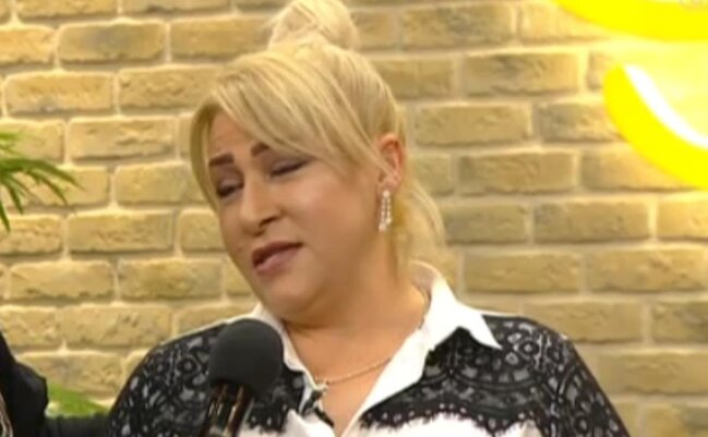 Nəzakət Teymurova ilk dəfə bacıları ilə - FOTOLAR