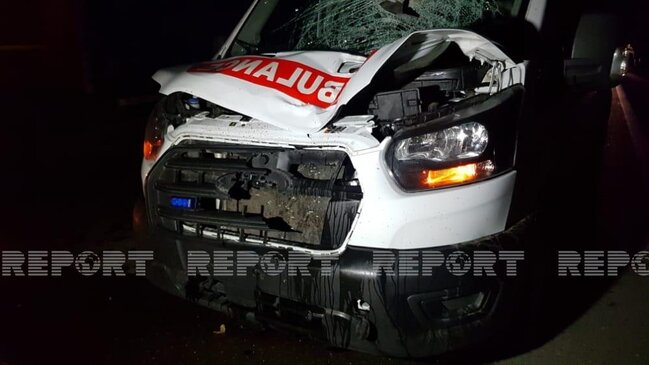 Ucarda təcili yardım avtomobili piyadanı vurub öldürdü - FOTO